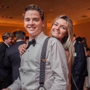 Meet your Posher, Dwight